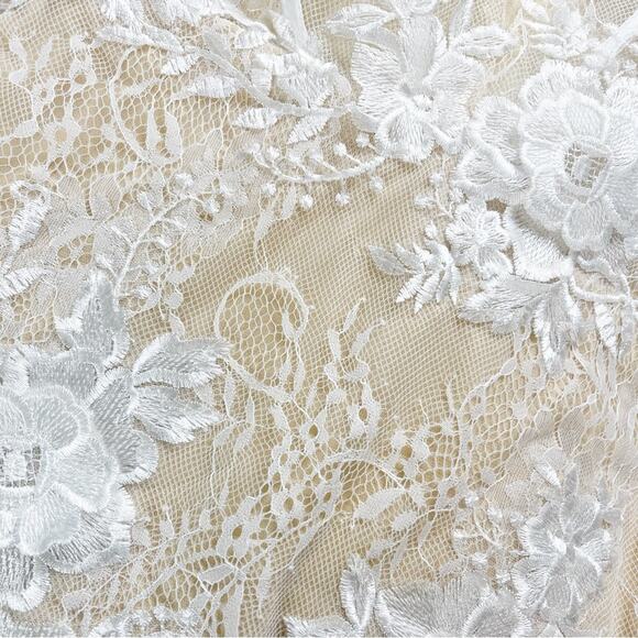 Lulu’s To Be Loved White Embroidered Floral Lace Trumpet Maxi Dress Size 4 - Picture 3 of 6